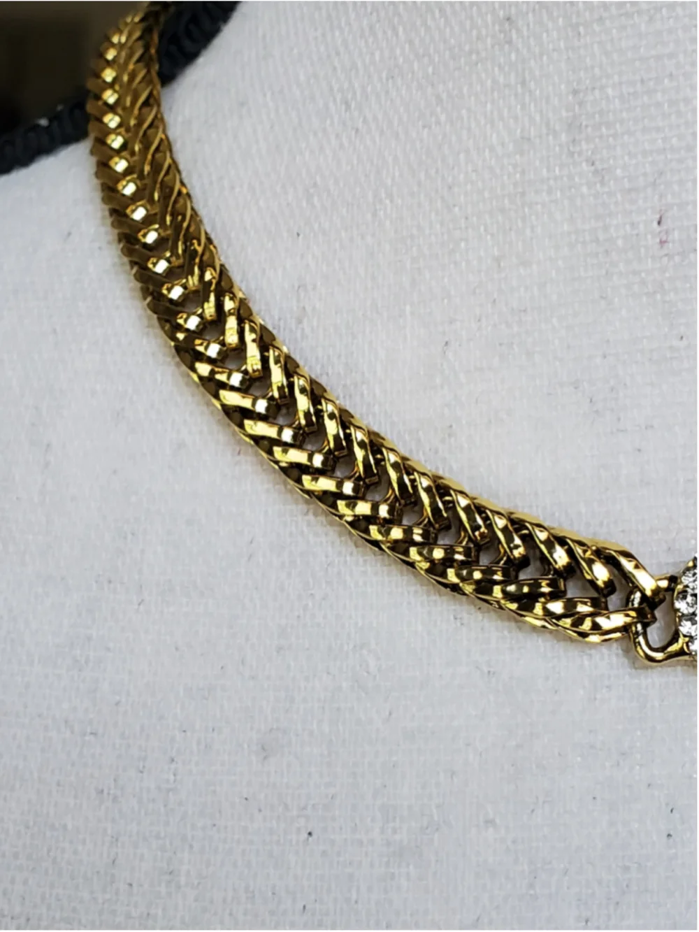 Gold and White Crystal choker Chain Necklace